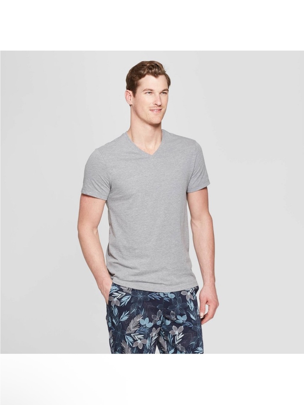 Goodfellow & Co Light Gray V-Neck Short Sleeve Tee